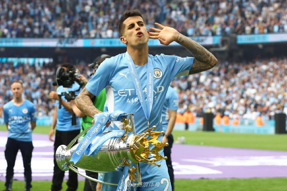 场的中国女 场的中国女