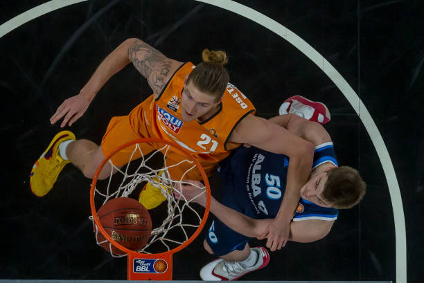 两个赛季中 两个赛季中