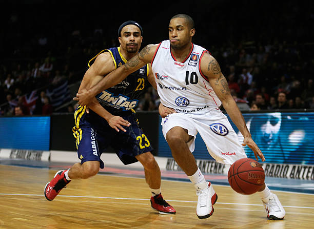 一个相对稳 一个相对稳