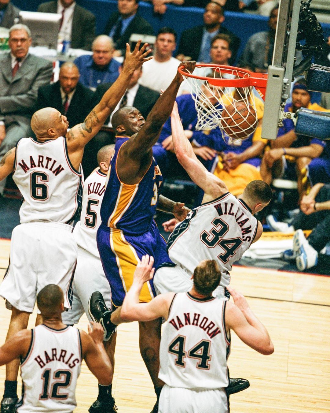 年的一场焦 年的一场焦